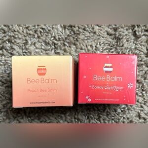 Bee Balm lot of 2 NIB Candy Cane and Peach lip moisturizer